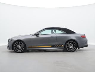 Mercedes-Benz Třídy E 3,0 53 320kW AMG 4Matic+ DPH kabriolet - Foto 4