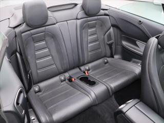 Mercedes-Benz Třídy E 3,0 53 320kW AMG 4Matic+ DPH kabriolet - Foto 26