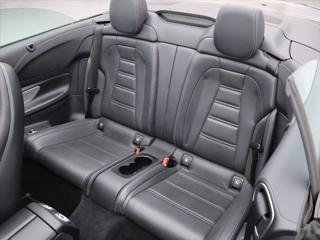 Mercedes-Benz Třídy E 3,0 53 320kW AMG 4Matic+ DPH kabriolet - Foto 27
