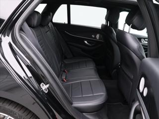 Mercedes-Benz Třídy E 3,0 450 270 kW 4Matic AMG CZ kombi - Foto 14