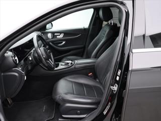 Mercedes-Benz Třídy E 3,0 450 270 kW 4Matic AMG CZ kombi - Foto 12