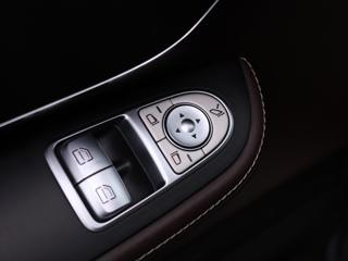 Mercedes-Benz Třídy V 2,1 220D 120kW Avantgarde CZ DPH kombi - Foto 21