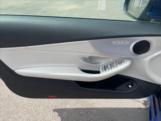 Mercedes-Benz Třídy C 2,1 kabriolet - Foto 27