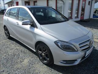 Mercedes-Benz Třídy B 1,5 180 CDi, klima,navigace, kombi