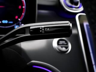 Mercedes-Benz Třídy C 2.0 220d 147kW AMG-Line kombi - Foto 19