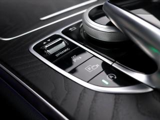 Mercedes-Benz Třídy C 3,0 400 245kW 4Matic AMG kupé - Foto 31