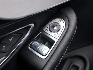 Mercedes-Benz Třídy C 3,0 400 245kW 4Matic AMG kupé - Foto 15