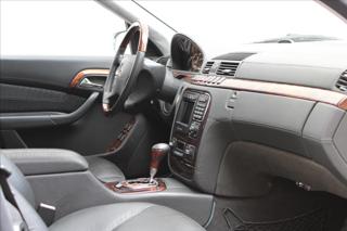 Mercedes-Benz Třídy S S 600 Long V12 / Lorinser limuzína - Foto 25