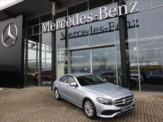 Mercedes-Benz Třídy E E 220 d AVANTGARDE sedan