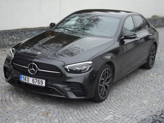 Mercedes-Benz Třídy E E300D*4M*195*KW*AMG*TOP*1M*CZ! sedan
