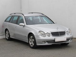 Mercedes-Benz Třídy E 1.8 CGi sedan