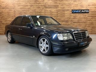 Mercedes-Benz Třídy E 500 AMG LIMITED EDITION sedan