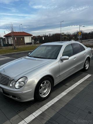 Mercedes-Benz Třídy E 2,7 sedan