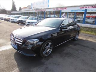 Mercedes-Benz Třídy E 2,0 E 220 d 9 G-Tronic sedan