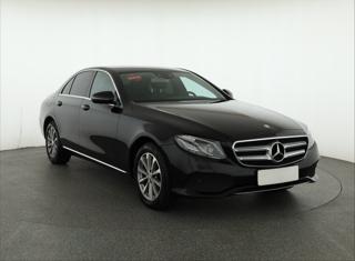 Mercedes-Benz Třídy E E 220 d 4MATIC 143kW sedan