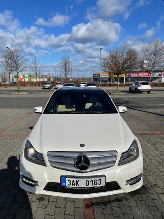 Mercedes-Benz Třídy C 3,0   C W204 300 CDI 4Matic sedan