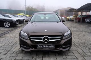 Mercedes-Benz Třídy C 180i Avantgarde/automat/kůže sedan