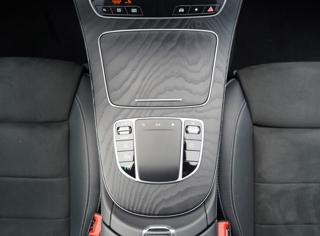 Mercedes-Benz Třídy E E 200 4Matic AMG/LED/360/ČR sedan - Foto 4