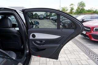 Mercedes-Benz Třídy E E 200 4Matic AMG/LED/360/ČR sedan - Foto 24