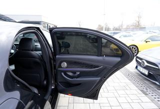 Mercedes-Benz Třídy E E 53 AMG 4Matic+/440PS sedan - Foto 18