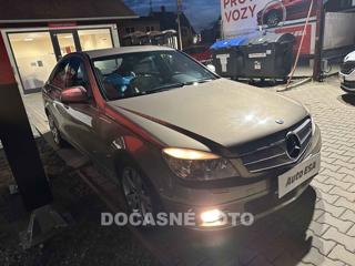 Mercedes-Benz Třídy C 3.0 CDi, Serv.kniha, ČR sedan