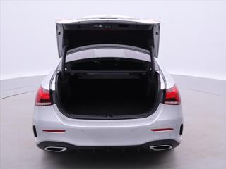 Mercedes-Benz Třídy A 1,3 A 250 e DCT 118kW CZ sedan - Foto 9