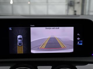 Mercedes-Benz Třídy A 1,3 A 250 e DCT 118kW CZ sedan - Foto 23