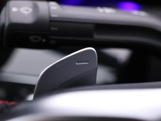 Mercedes-Benz Třídy A 1,3 A 250 e DCT 118kW CZ sedan - Foto 19