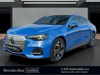 Mercedes-Benz Třídy C C 400 4MATIC electric sedan