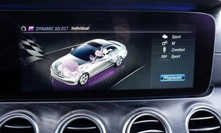 Mercedes-Benz Třídy E E 53 AMG 4Matic+/440PS sedan - Foto 42