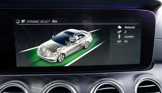 Mercedes-Benz Třídy E E 53 AMG 4Matic+/440PS sedan - Foto 43