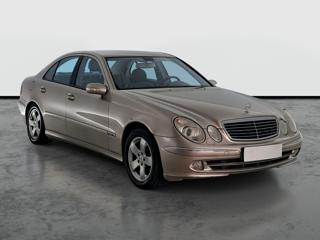 Mercedes-Benz Třídy E E 320  165kW sedan