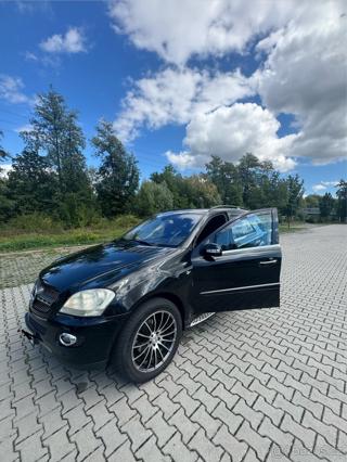 Mercedes-Benz Třídy M 3,0 ML W164 SUV - Foto 8