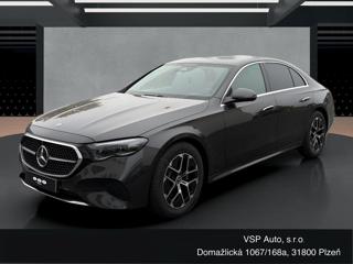 Mercedes-Benz Třídy E E 220 d 4MATIC sedan