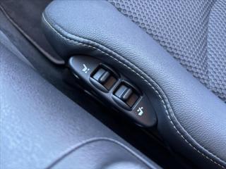 Nissan 370 Z 3,7 i Premium 1.ČR TOP STAV kabriolet - Foto 32