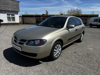 Nissan Almera 1,5 i-AUT.KLIMA-MÁLO KM hatchback