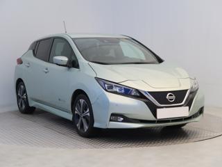 Nissan Leaf 40 kWh 110kW hatchback