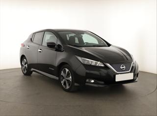 Nissan Leaf 40 kWh 110kW hatchback