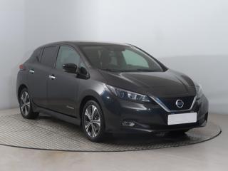 Nissan Leaf 40 kWh 110kW hatchback