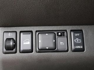 Nissan Pathfinder 2,5 dCi 126kW Automat 4WD CZ SUV - Foto 15