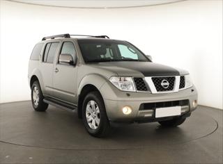 Nissan Pathfinder 2.5 dCi 126kW terénní
