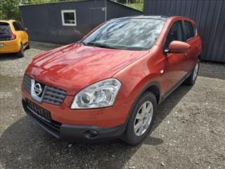 Nissan Qashqai 2,0 i 4x4 ,kůže,panorama,tažné SUV