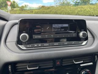 Nissan Qashqai 1,3 DIG-T Visia PLNÝ SERVIS SUV - Foto 19