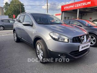 Nissan Qashqai 2.0i, Serv.kniha SUV