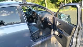 Nissan Qashqai 2,0 i 104 kW automat s 4x4 SUV - Foto 8