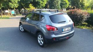 Nissan Qashqai 2,0 i 104 kW automat s 4x4 SUV - Foto 3