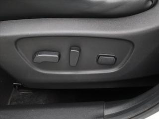 Nissan X-Trail 1,6 dCi 96kw 4WD Kůže Panorama SUV - Foto 17