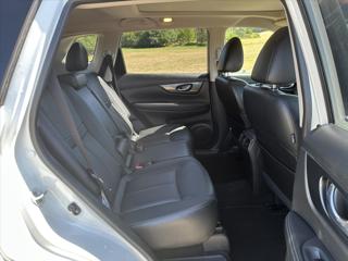 Nissan X-Trail 1,6 dCi 96kw 4WD Kůže Panorama SUV - Foto 37