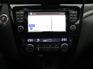 Nissan X-Trail 1,6 dCi 96kw 4WD Kůže Panorama SUV - Foto 23
