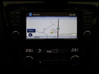Nissan X-Trail 1,6 dCi 96kw 4WD Kůže Panorama SUV - Foto 24